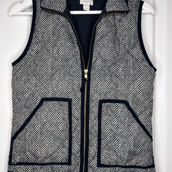 J. Crew Jackets & Blazers - J. Crew Herringbone Puffer Vest XS